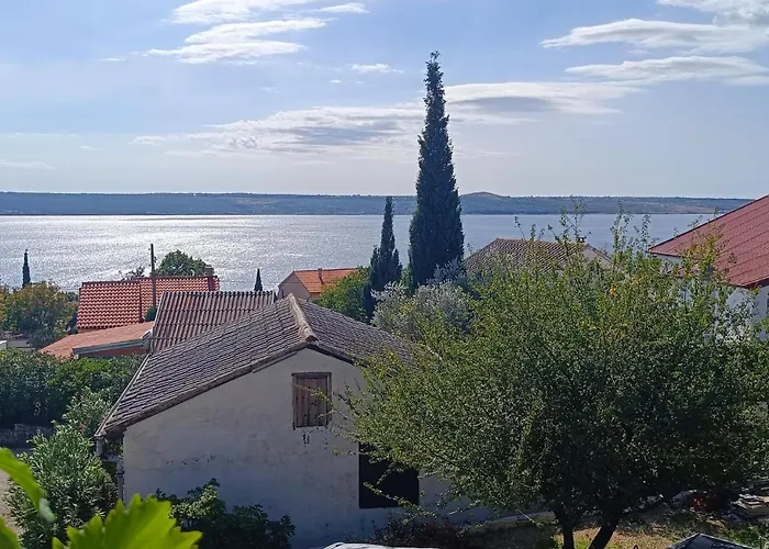 Appartement 1 Bedroom Stunning In *